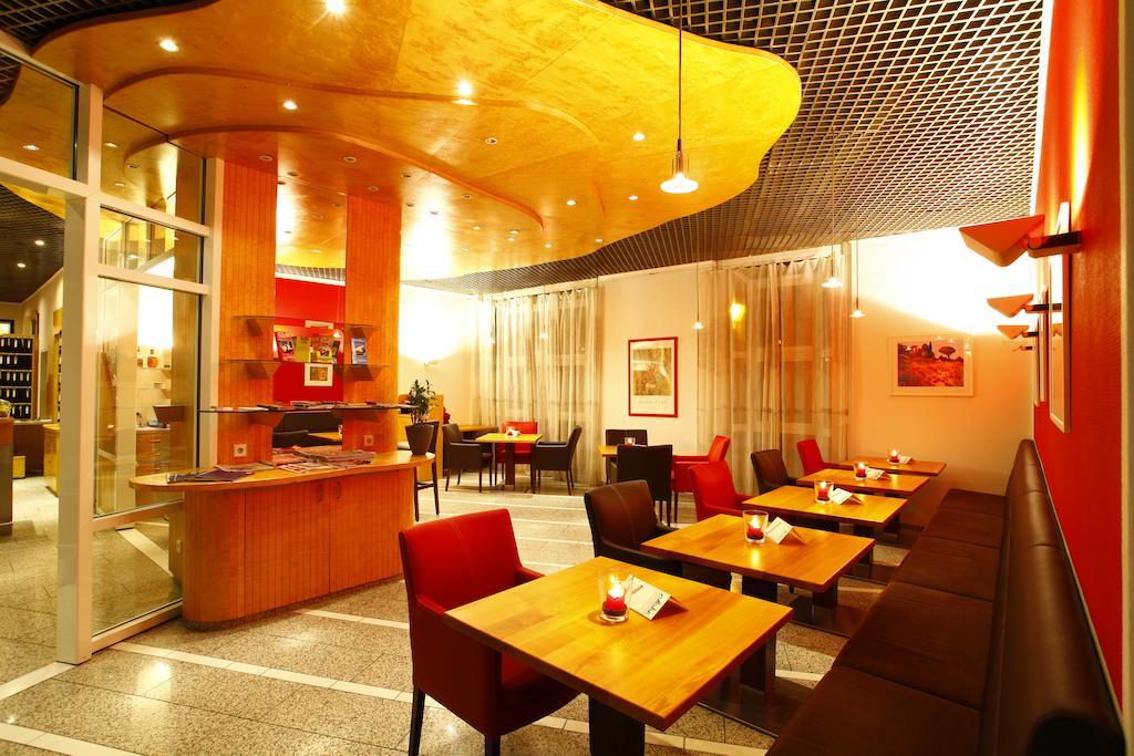 Stadthotel Engel Ettlingen Εξωτερικό φωτογραφία