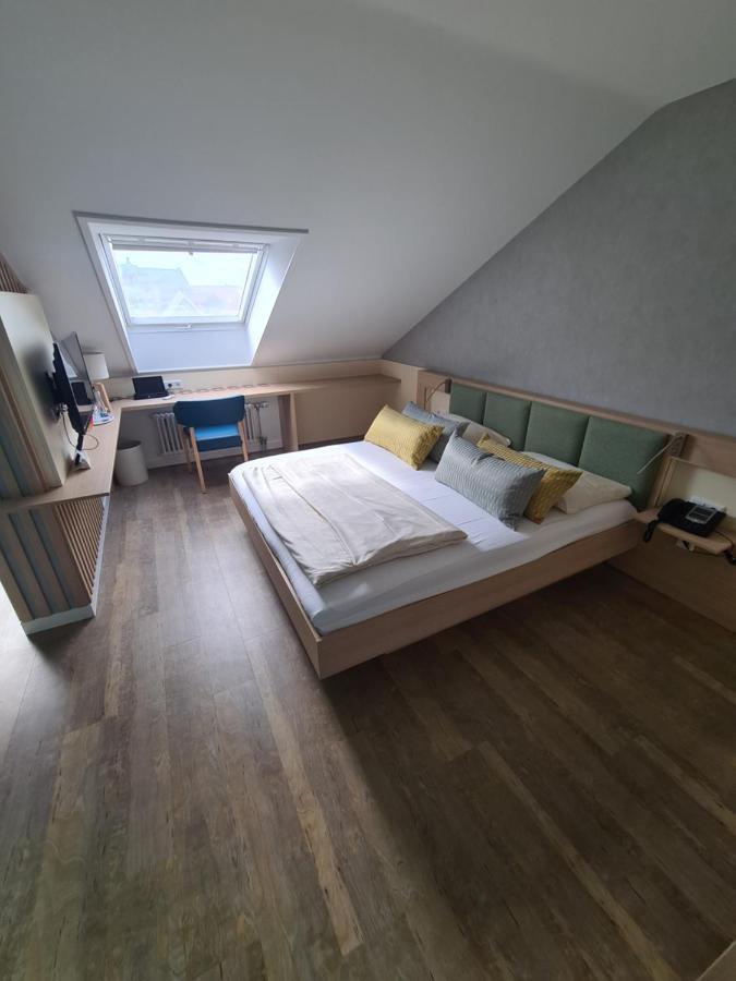 Stadthotel Engel Ettlingen Εξωτερικό φωτογραφία