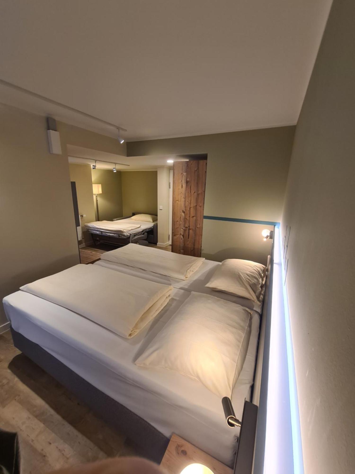 Stadthotel Engel Ettlingen Εξωτερικό φωτογραφία