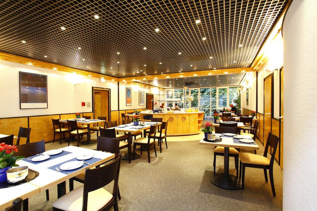 Stadthotel Engel Ettlingen Εξωτερικό φωτογραφία