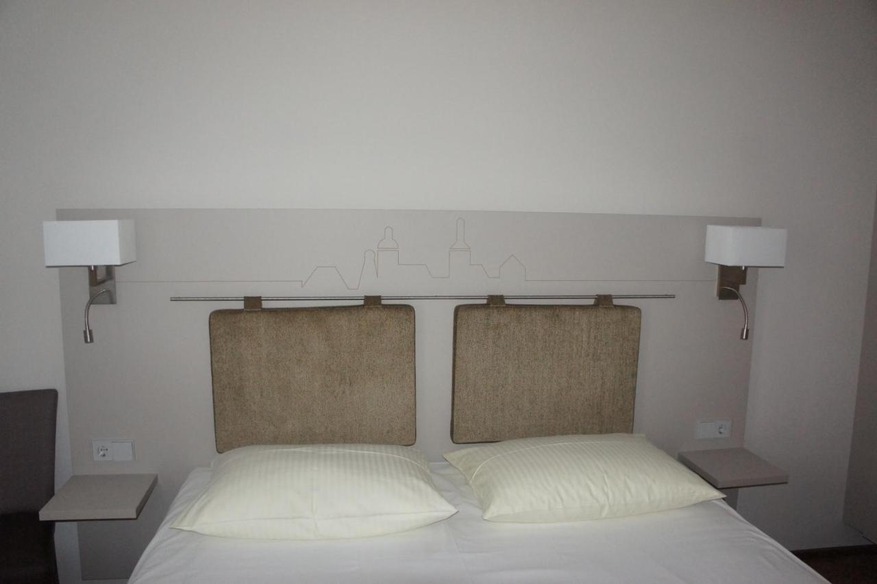 Stadthotel Engel Ettlingen Εξωτερικό φωτογραφία